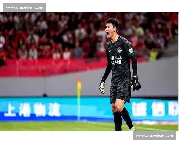 终场比分揭晓主队三球完胜强敌联赛争冠形势再起波澜引发球迷热议